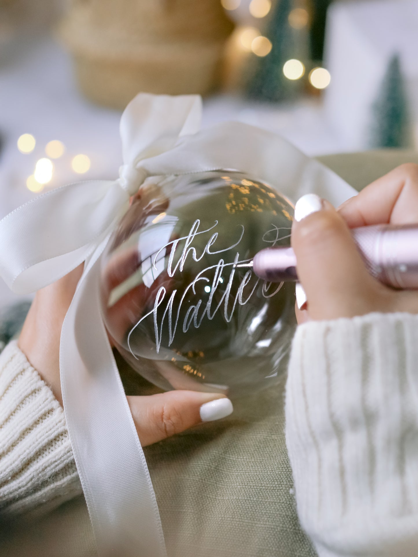 ENGRAVED CHRISTMAS BAUBLE