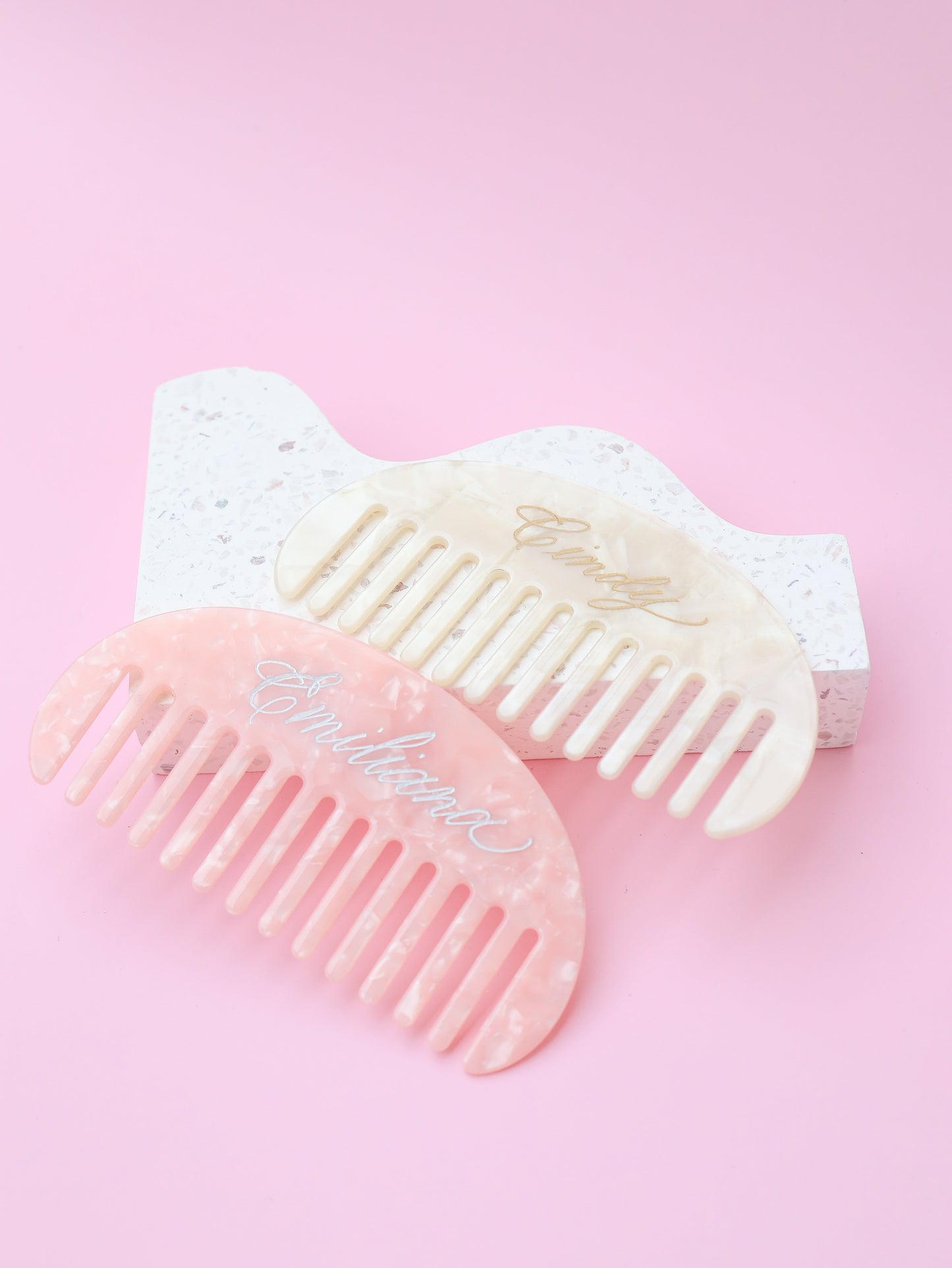 ENGRAVED HAIR COMB