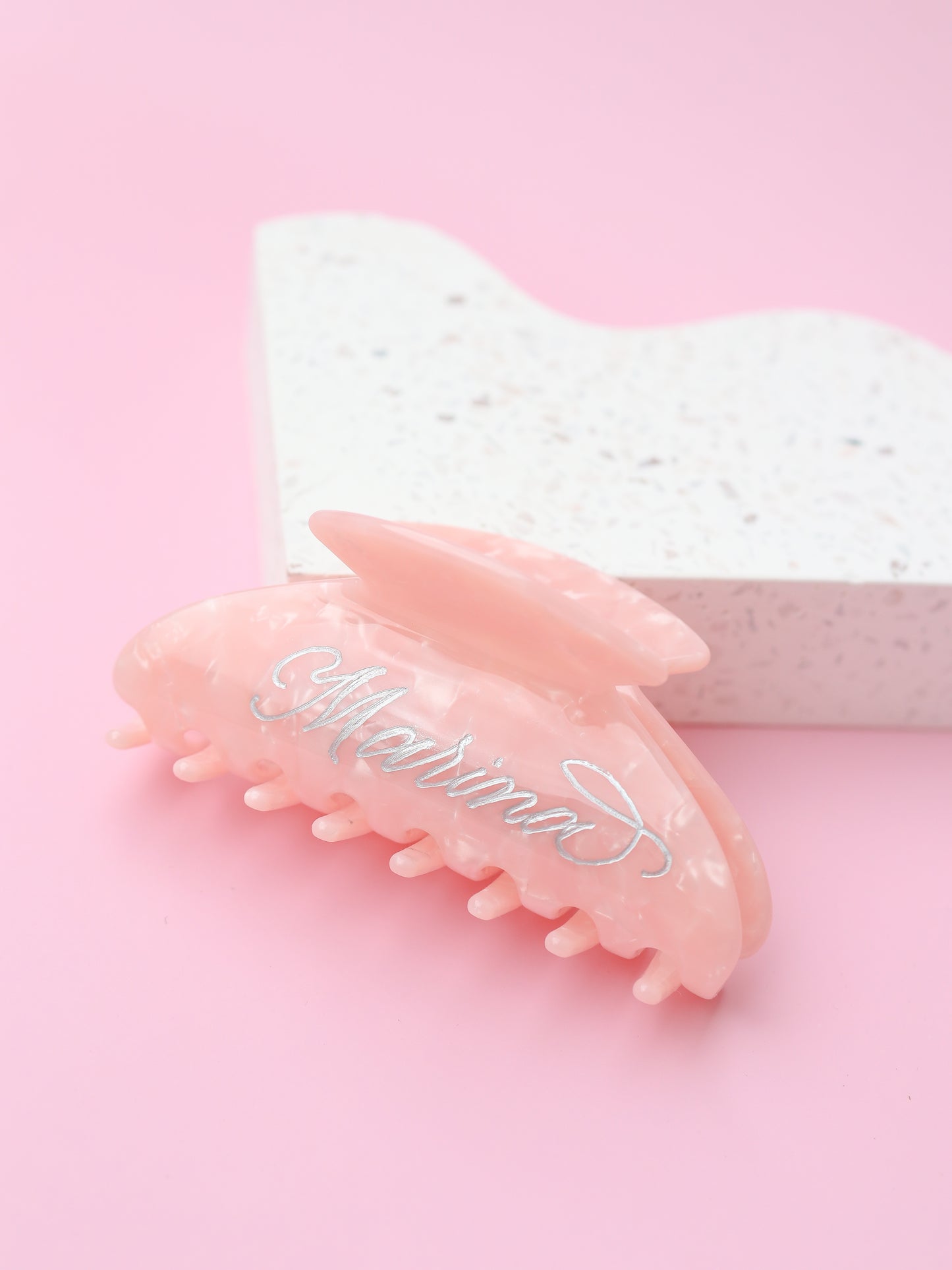 ENGRAVED HAIR CLAW